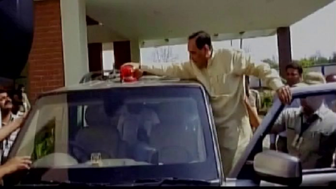 vijay rupani red beacon