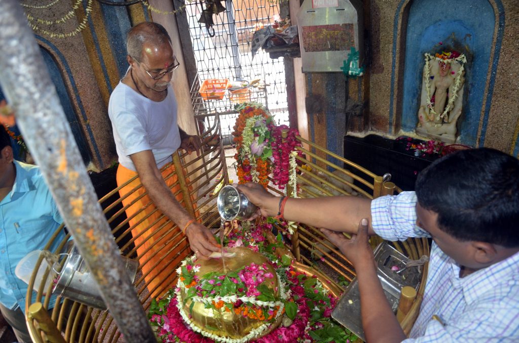 mankameshwar mandir lucknow