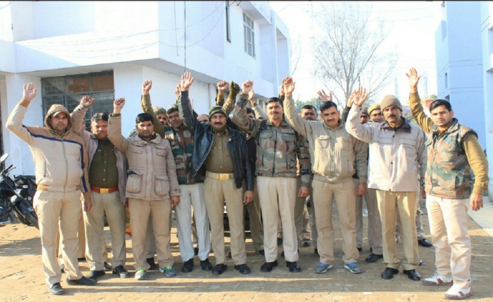 Dial 100 meerut