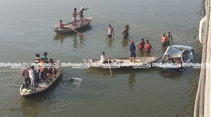 car jump into river ganga raebareli