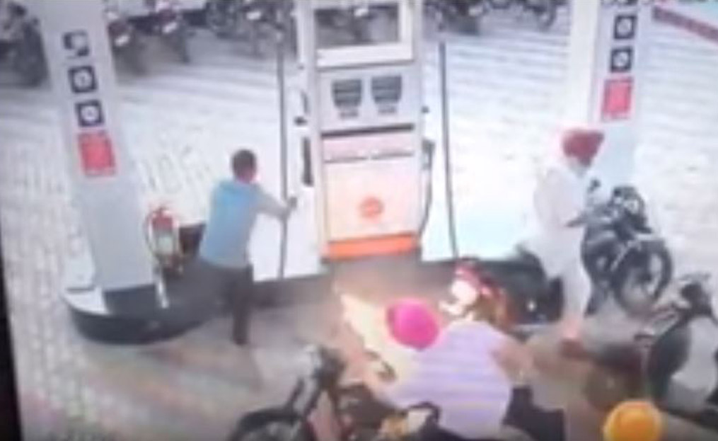petrol pump video
