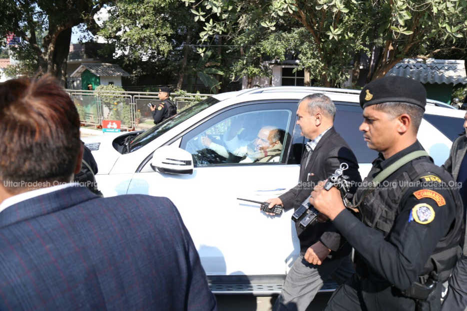 mulayam reaches amausi airport