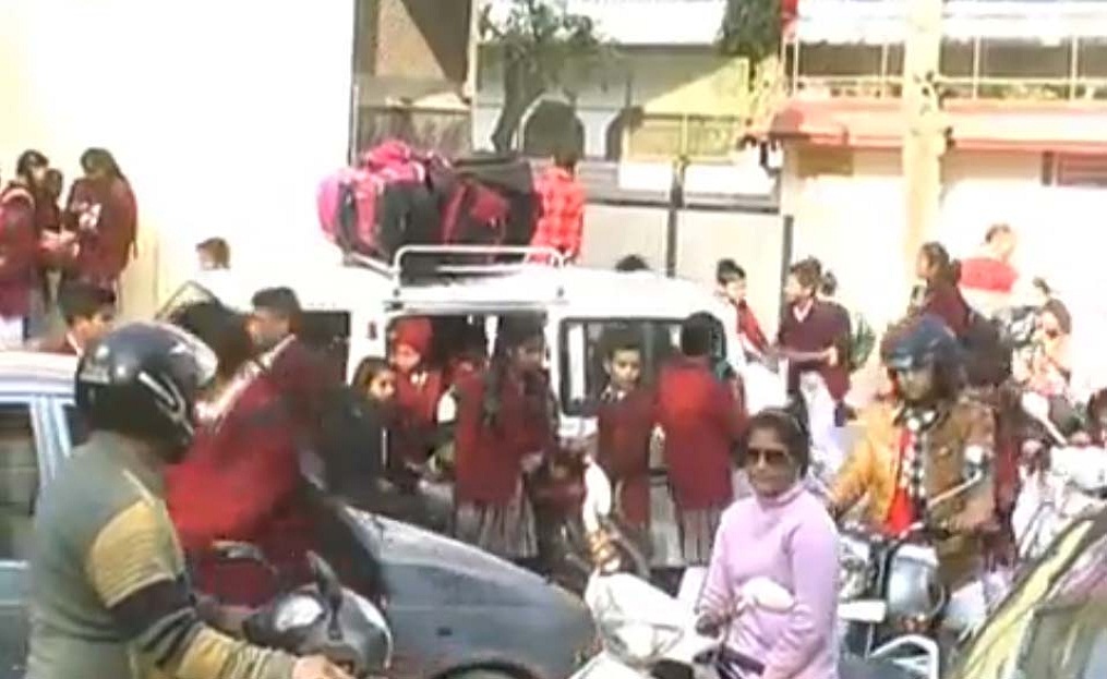 kanpur school van