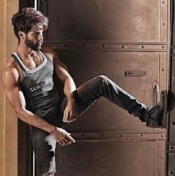 Shahid hot pics