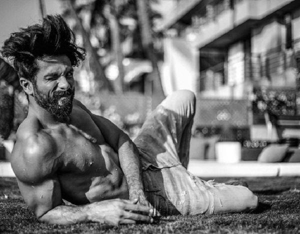 Shahid hot pics