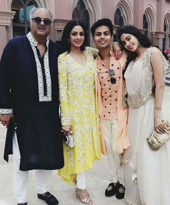 jhanvi kapoor pic