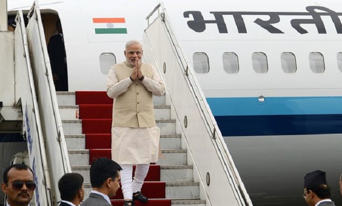 pm modi reaches varanasi