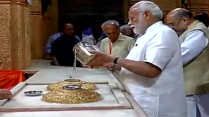 pm modi somnath temple visit