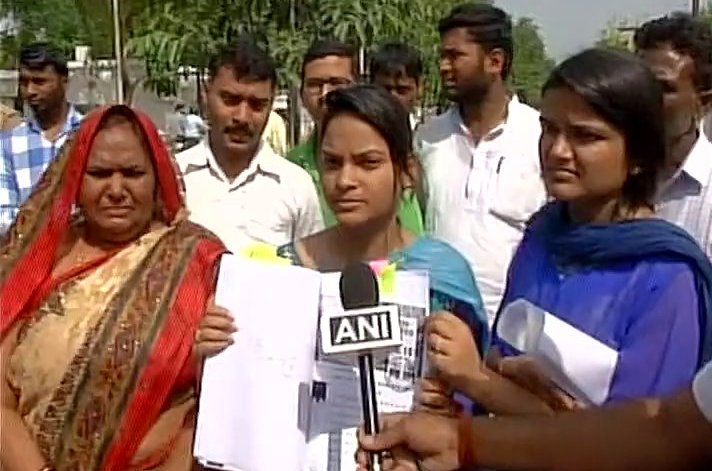 gayatri prajapati wife