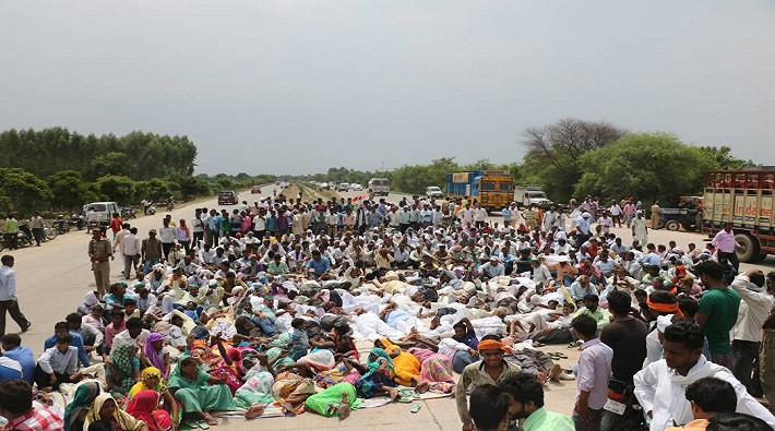 bhartiya kisan union performed protest highway jam on yoga day in lucknow