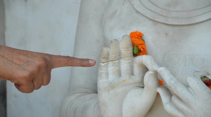buddha idol finger broken society people protest in lucknow
