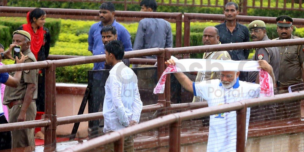 21 photos of PM Modi on June 21