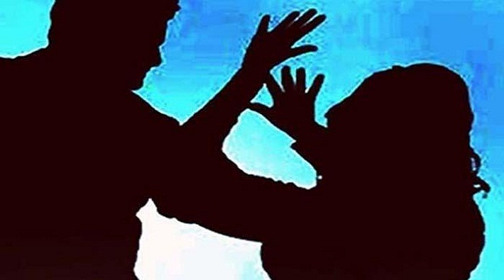 landlord raped woman in front of younger sister in kanpur