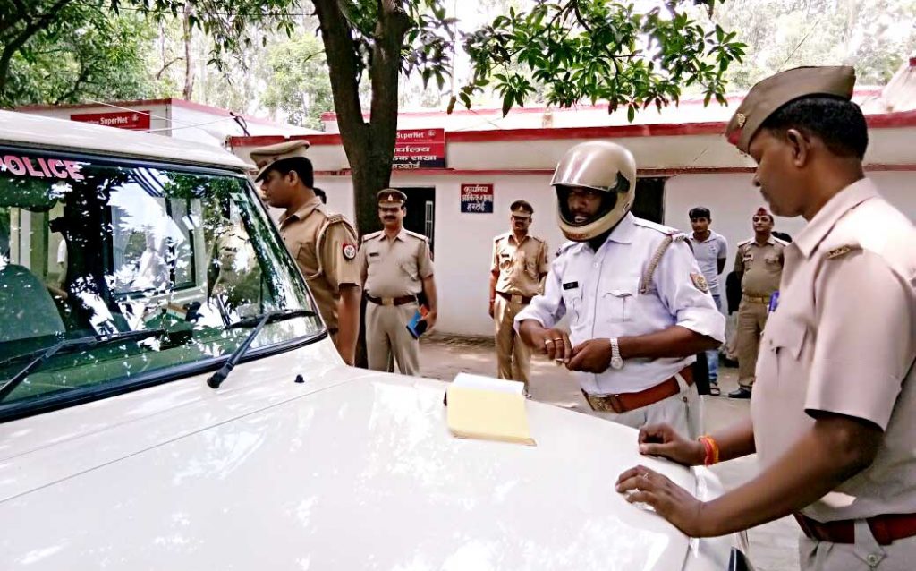 sp hardoi government vehicle