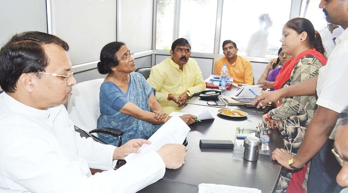 bjp ministers solve problems of the people in party headquarters lucknow