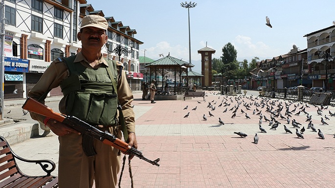 kashmir complete shutdown