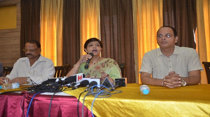 bjp mla anurag singh wife snehlata singh pc against chaudhary family lucknow