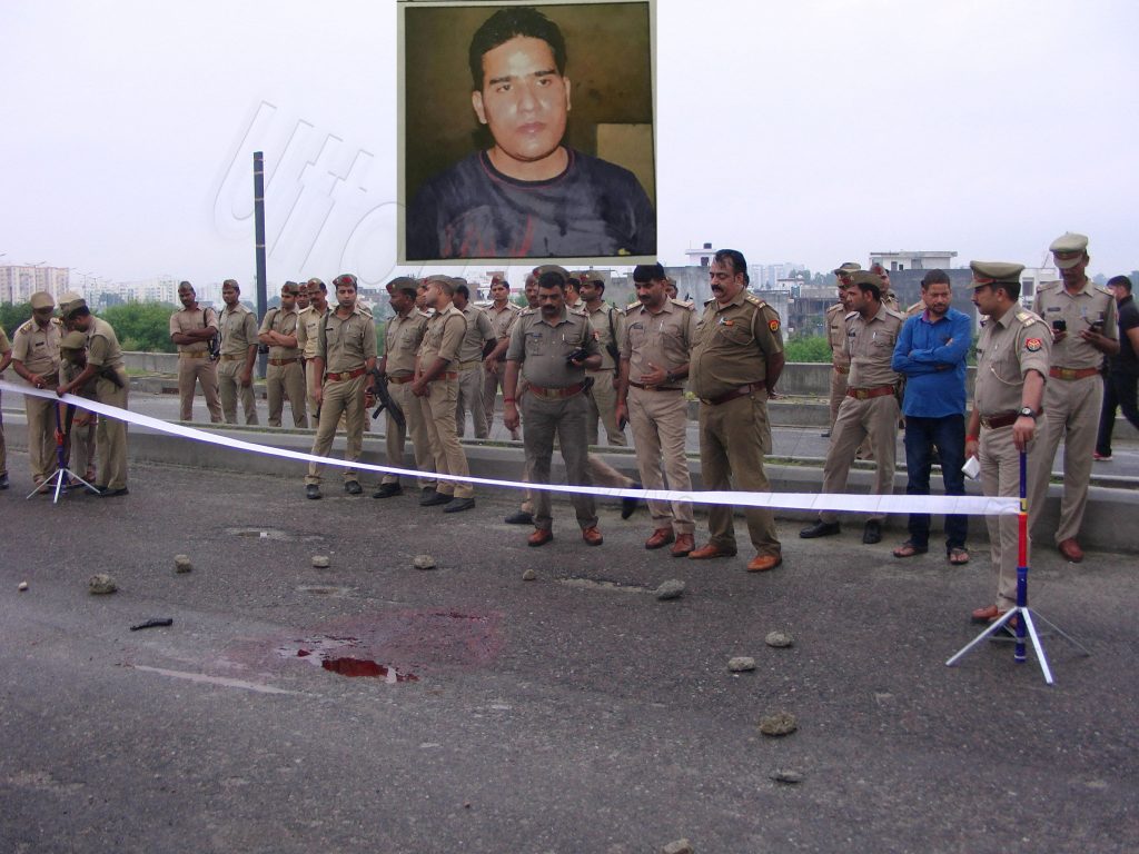 lucknow Police Encounter