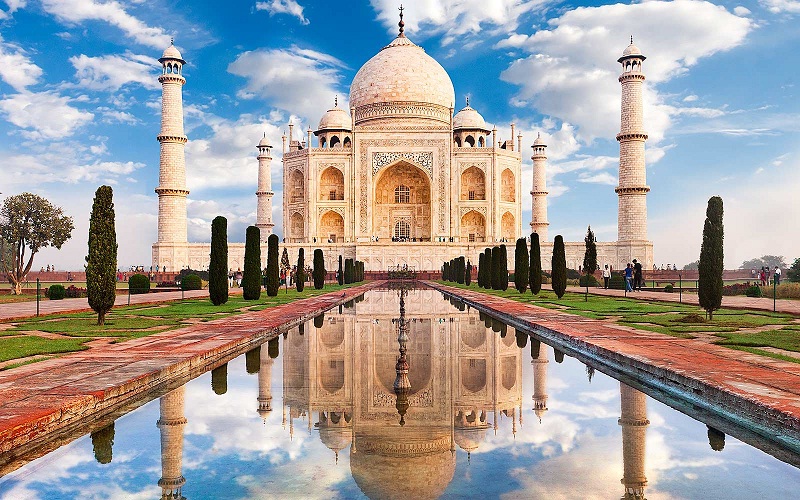 taj mahal history