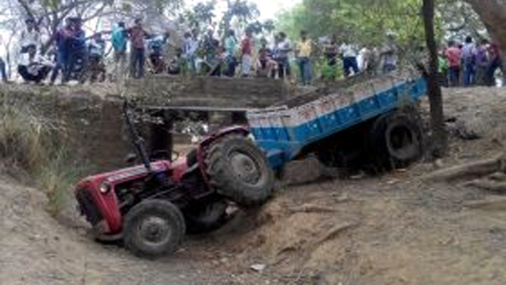 uncontrolled tractor