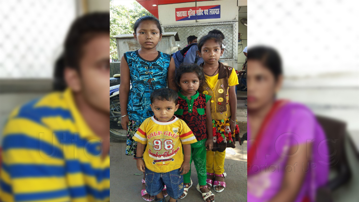 woman with lover in lucknow