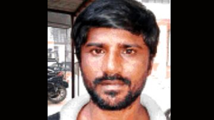Rupees Looted Truck Driver