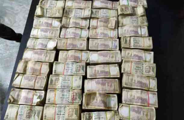 मेरठ में कालेधन का बड़ा खुलासा.