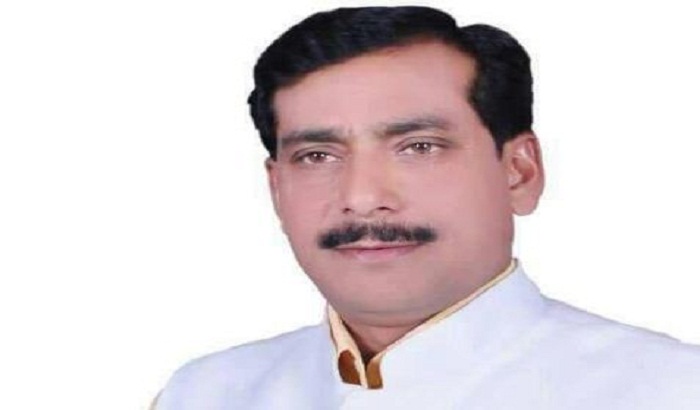 Fussing ambulance in jam, MLA Angry witnessing the patient in ambulance