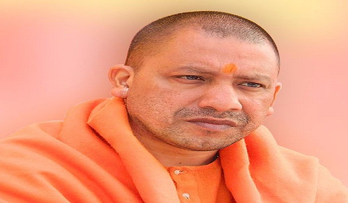 Lucknow CM Yogi gave help to the martyrs' family of 50 lakhs
