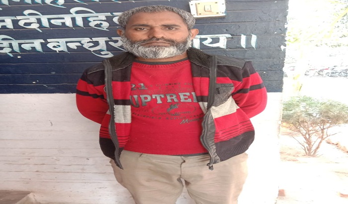 Police arrested the criminals on information