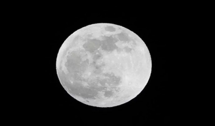 Tonight will appear in the sky, the largest supermoon of the year