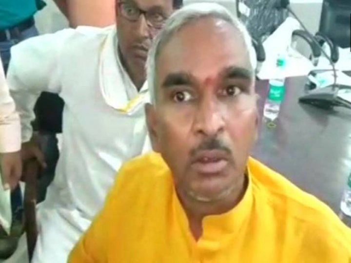 BJP MLA from Ballia Surendra Singh praised Prime Minister Narendra Modi