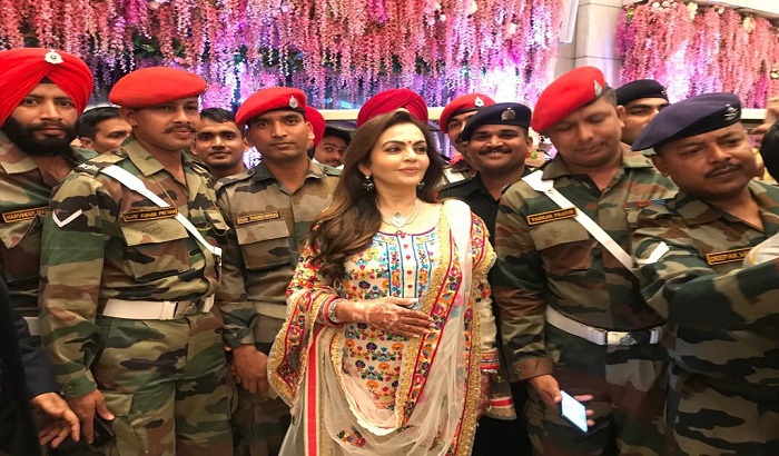 Nita and Mukesh celebrated son wedding with country Defenders
