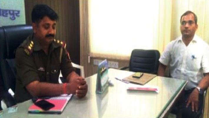 Son of Sabhasad Beaten to Executive Officer in Fatehpur Barabanki