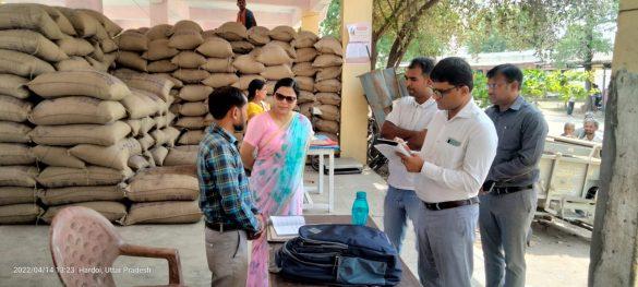 salary-of-eo-of-madhauganj-and-bilgram-was-stopped