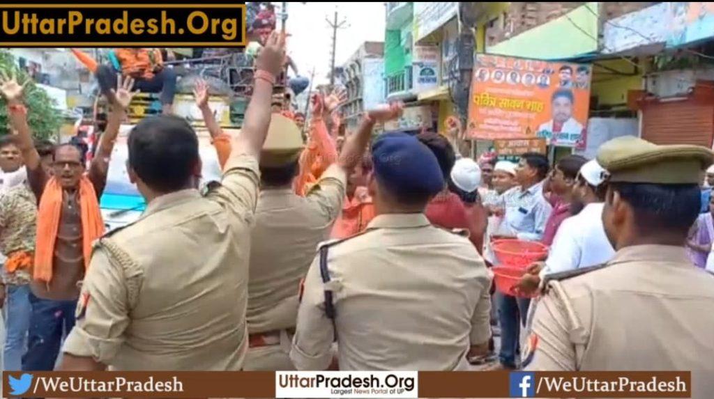kanwar-yatra-out-in-the-security-of-para-military-forces