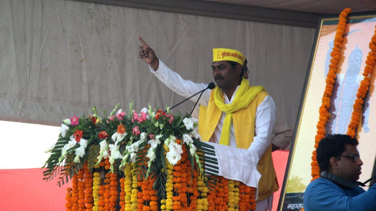 सनातन धर्म को अपमानित करने वाले को सपा करती सम्मानित-समाजवादी पार्टी पर सुभासपा प्रवक्ता सुनील अर्कवंशी ने साधा निशाना